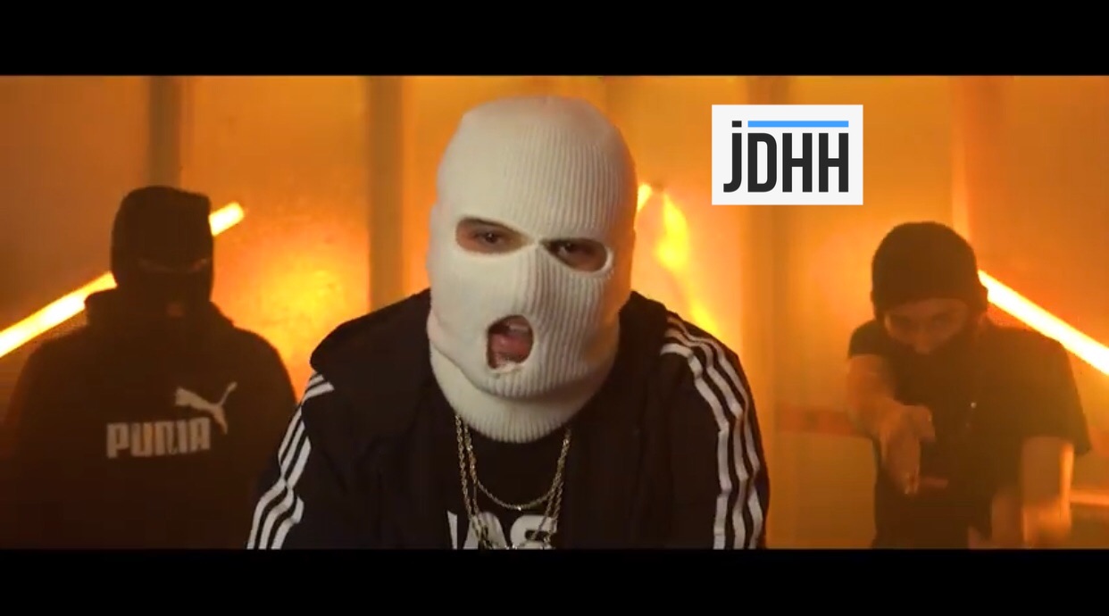 Versa The Rapper Le rappeur VersA balance son nouveau vidéoclip intitulé « Jamais ...