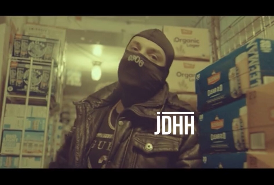 Snake Rapper Le Snake dévoile un nouveau clip intitulé « Canardière » | Actualité ...